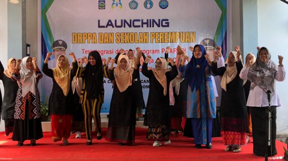 PEMDA DOMPU LAUNCHING DRPPA DAN SEKOLAH PEREMPUAN YANG TERINTEGRASI DENGAN PROGRAM PAAREDI YANG BERSINAR DI DESA CEMPI JAYA